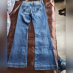 SOLD Brand New Dojos worn twice💙